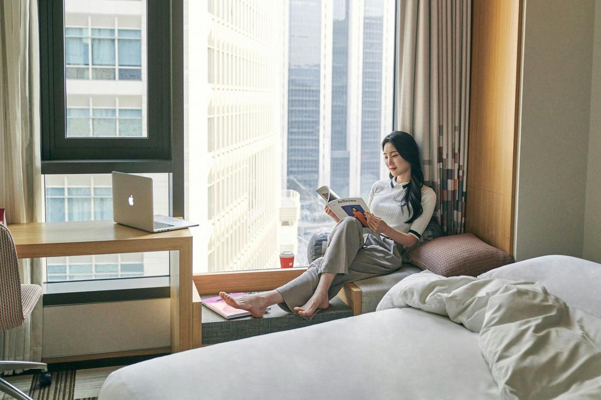 Готель Aloft Seoul Myeongdong Екстер'єр фото