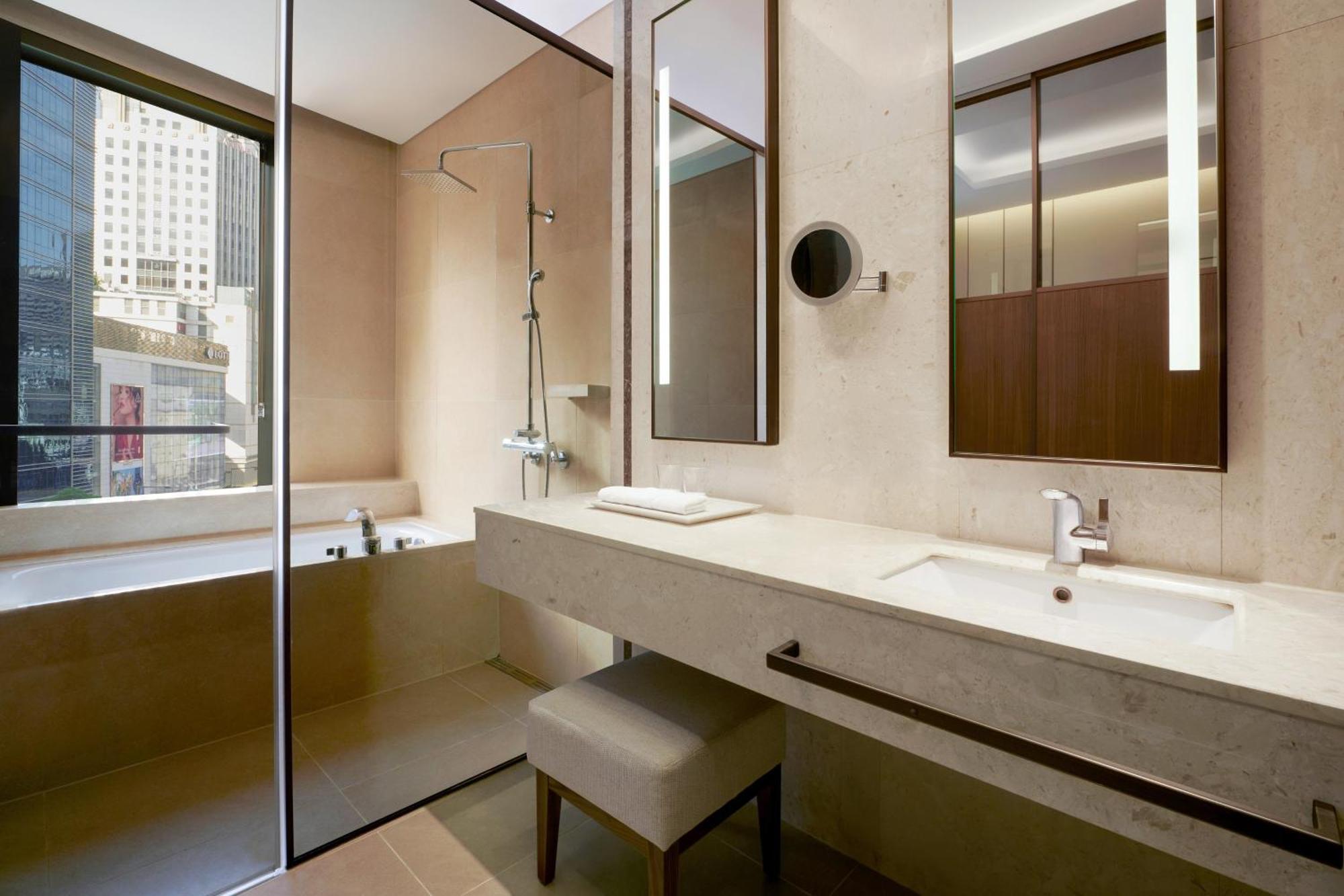 Готель Aloft Seoul Myeongdong Екстер'єр фото